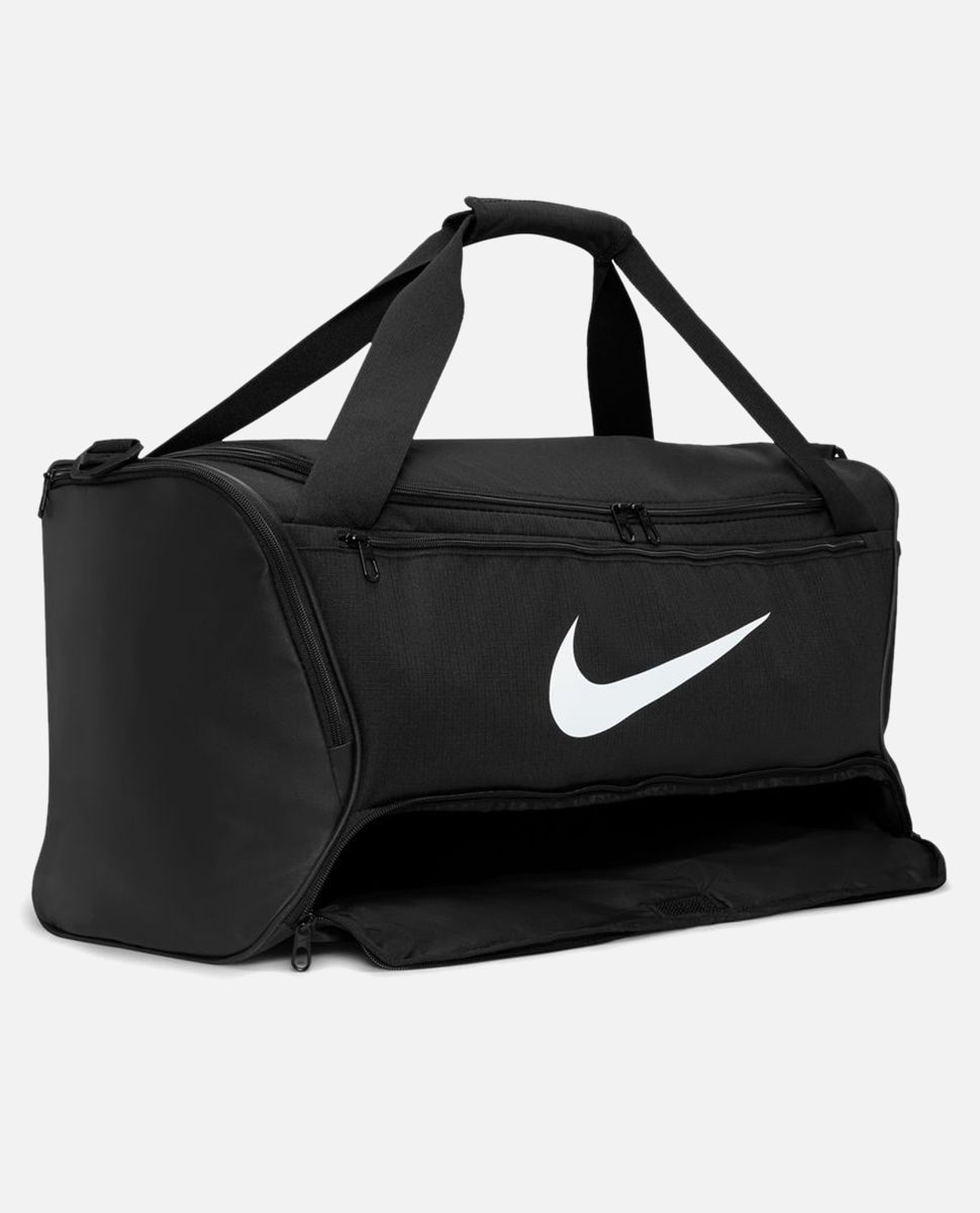 Nike Brasilia 9.5 Duffle 3 Nike Brasilia 9.5 Duffle