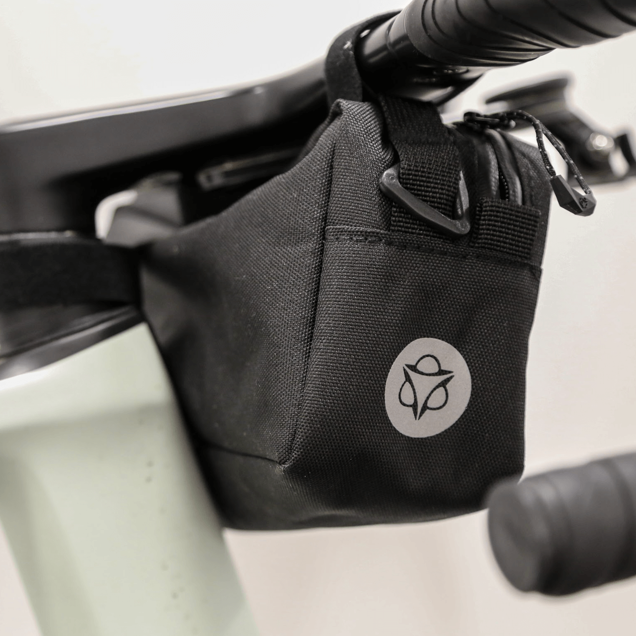 GCN x AGU Cycling Handlebar Bag 5 GCN x AGU Cycling Handlebar Bag
