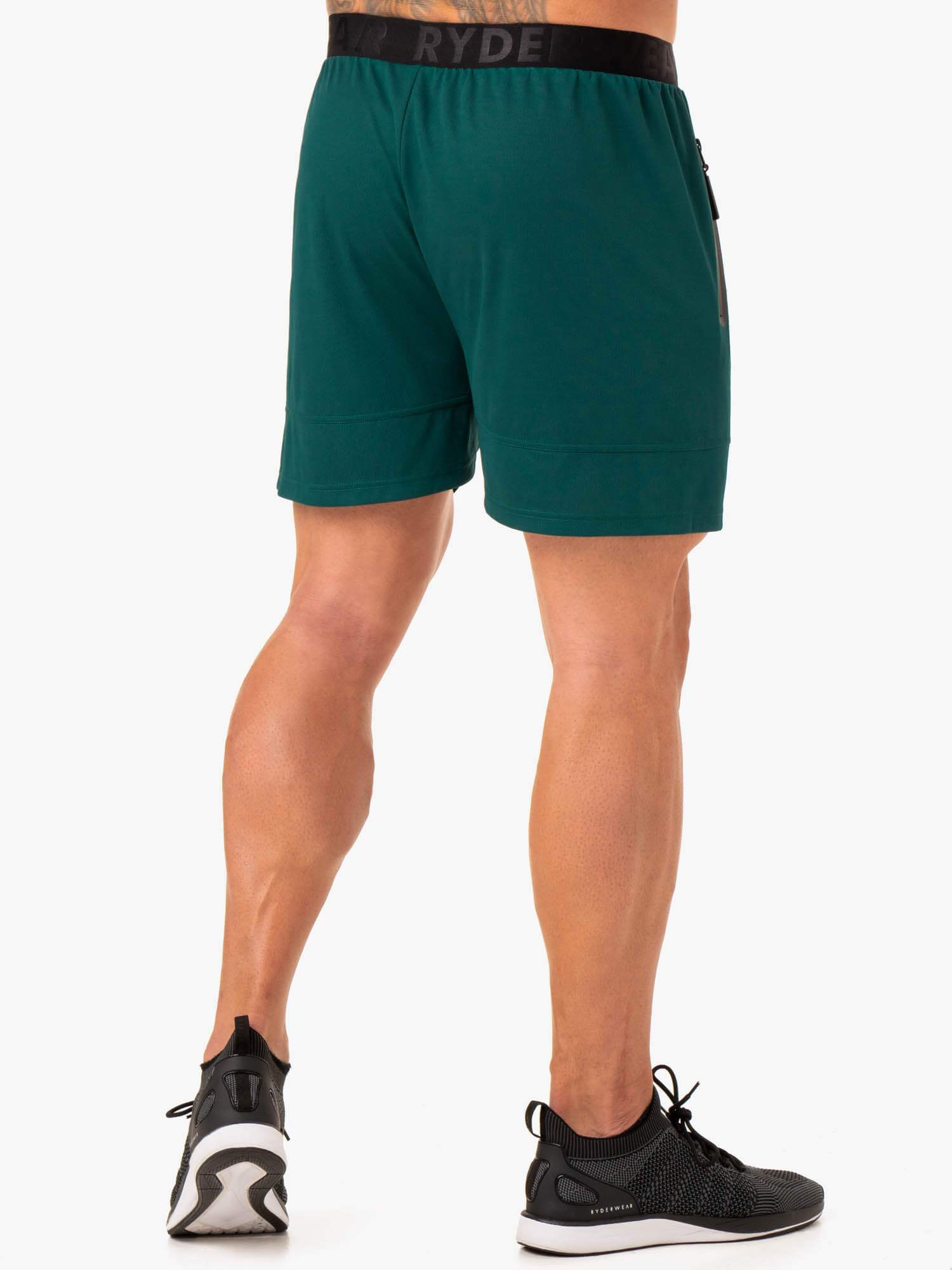 Action Mesh Short - Emerald 2 Action Mesh Short - Emerald