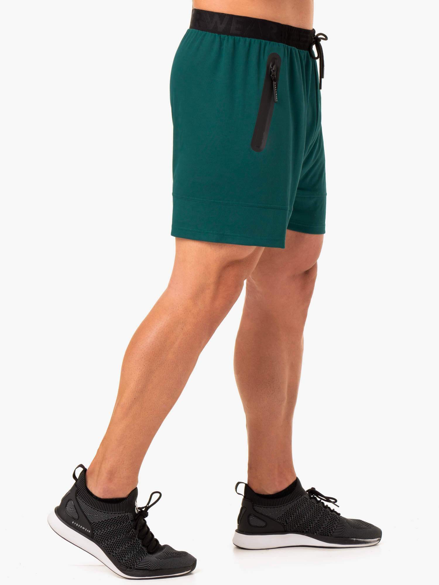Action Mesh Short - Emerald 3 Action Mesh Short - Emerald