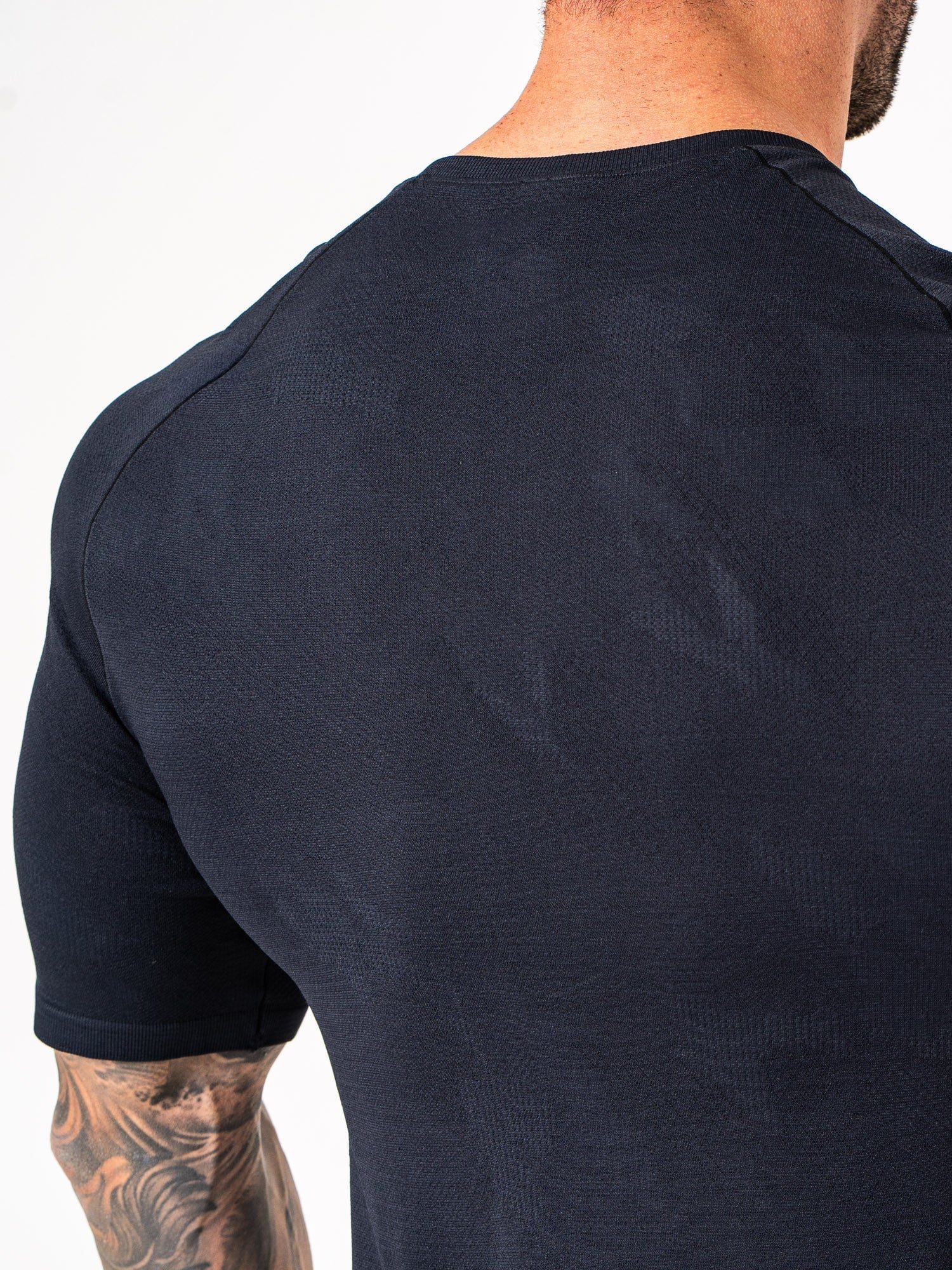 Aero Core Seamless T-Shirt - Black 5 Aero Core Seamless T-Shirt - Black