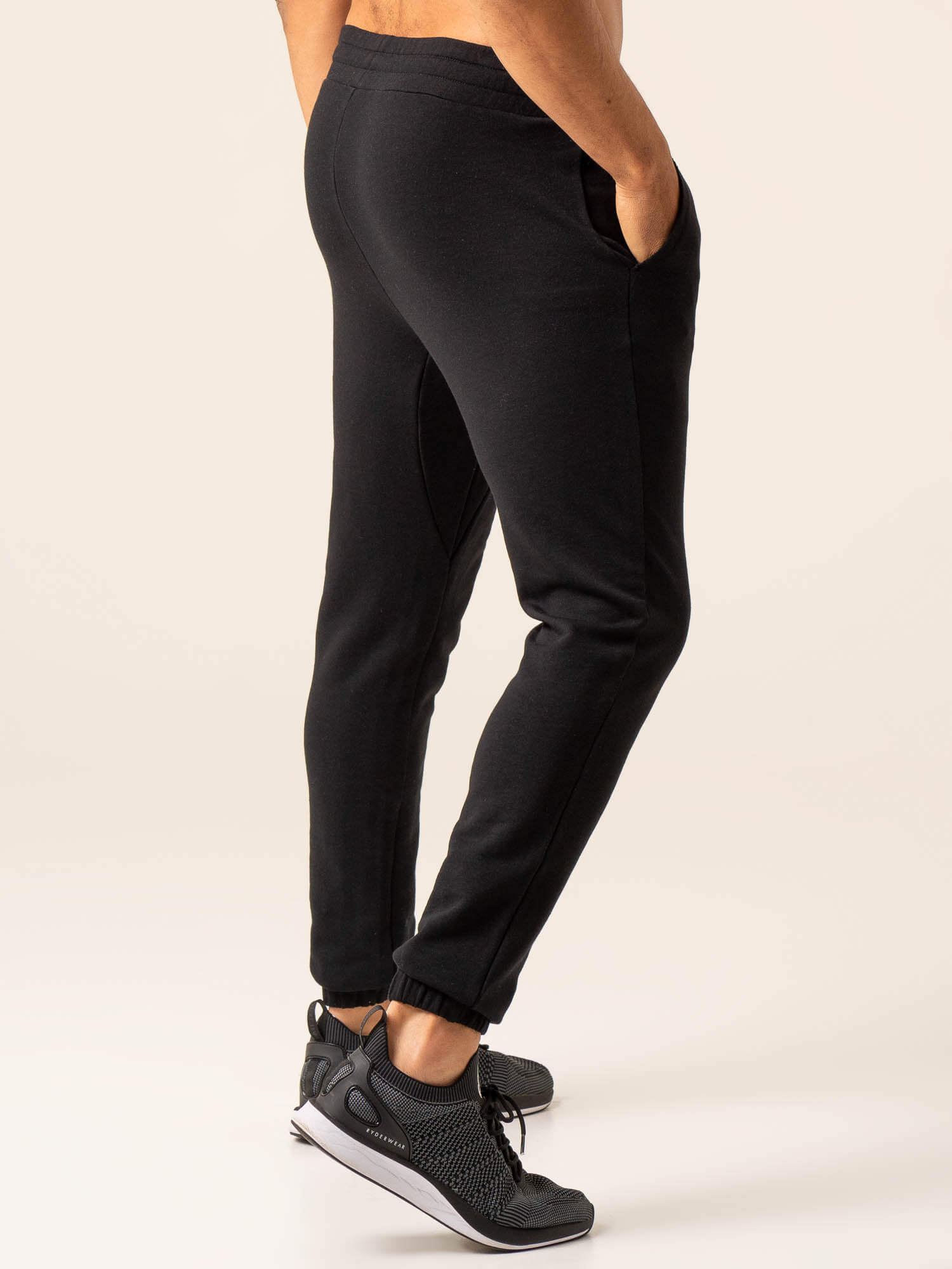 Dynamic Track Pant - Black 2 Dynamic Track Pant - Black