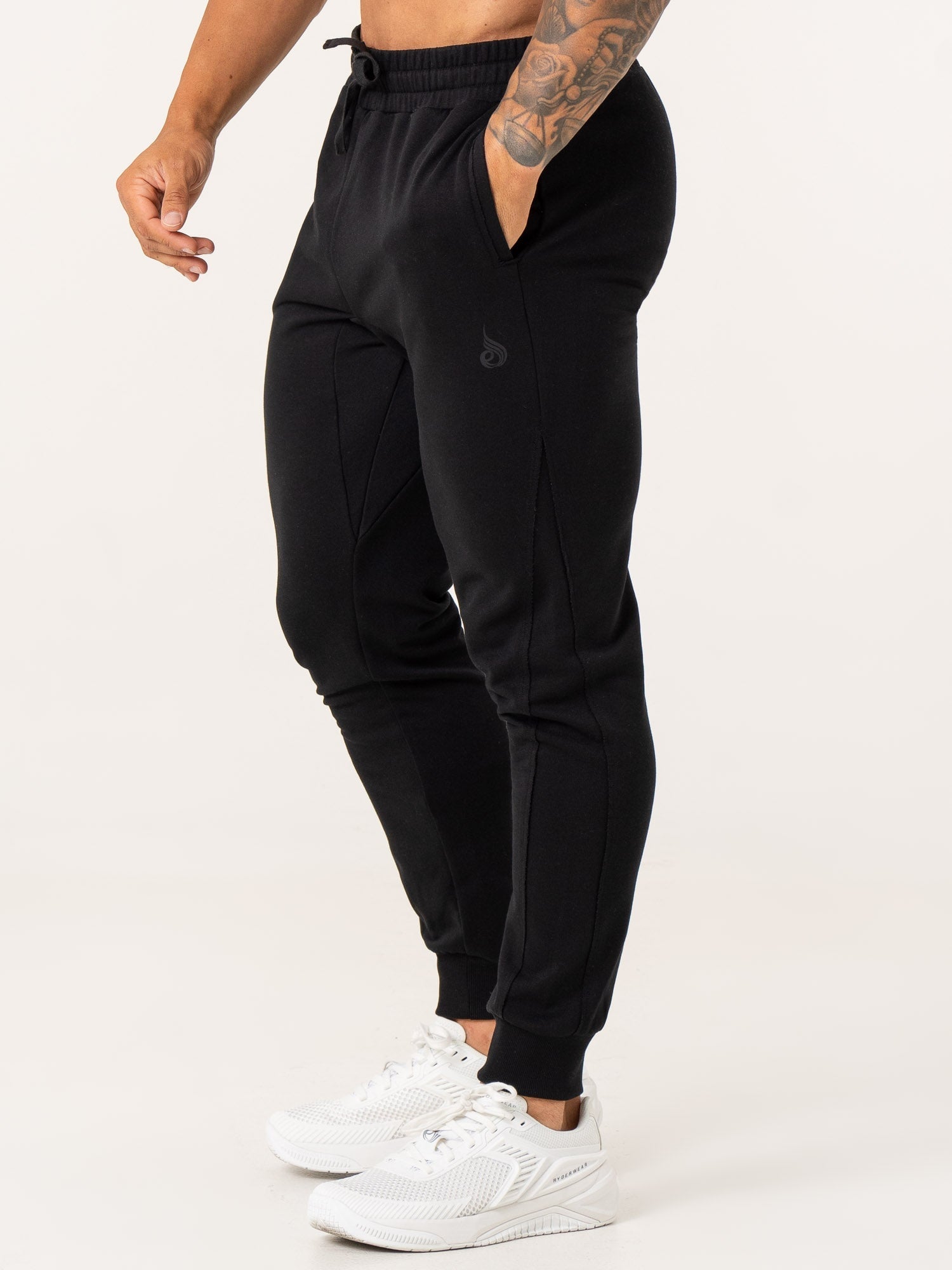 Force Track Pants - Black 2 Force Track Pants - Black