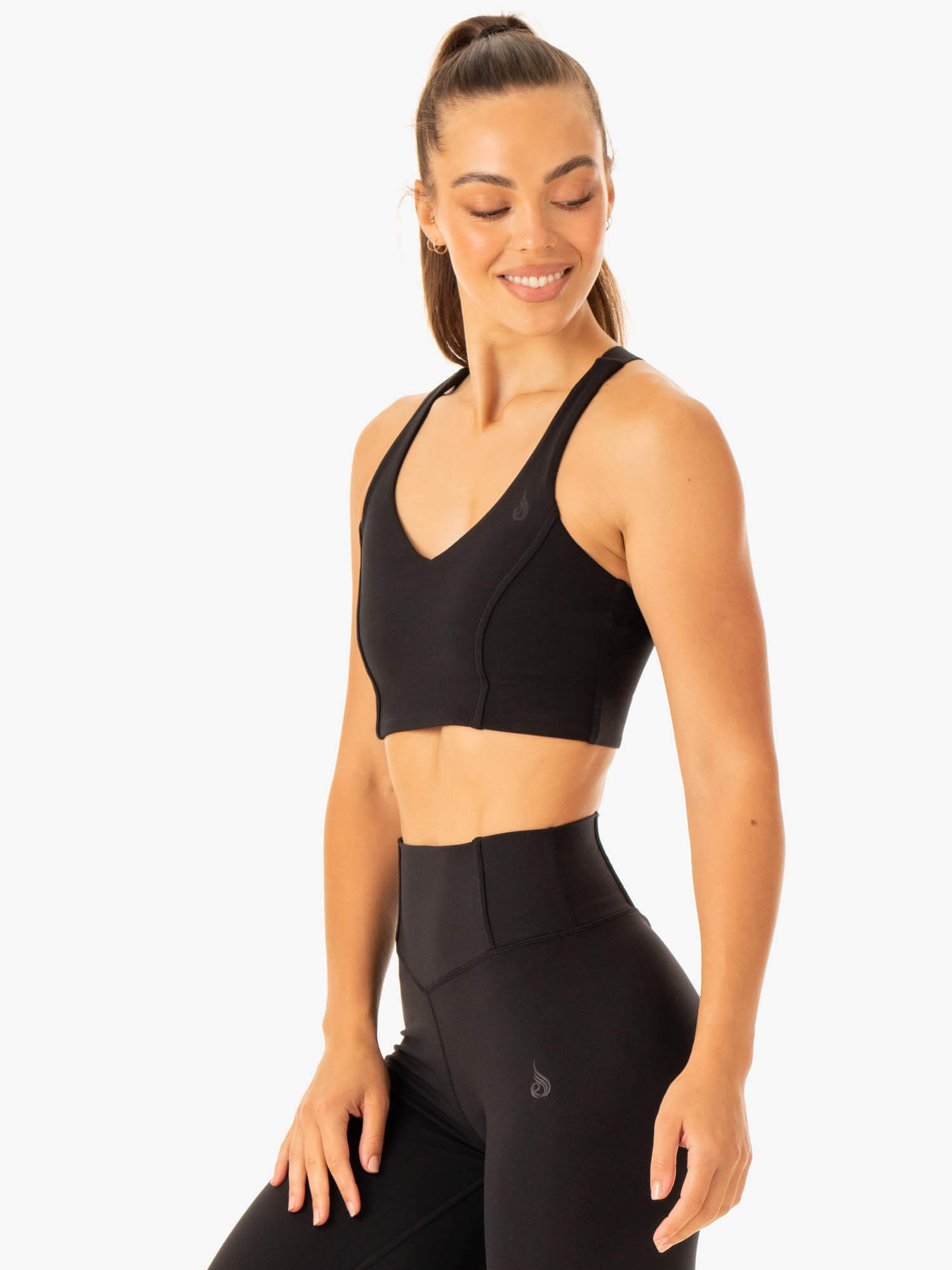 Form Sports Bra - Black 3 Form Sports Bra - Black