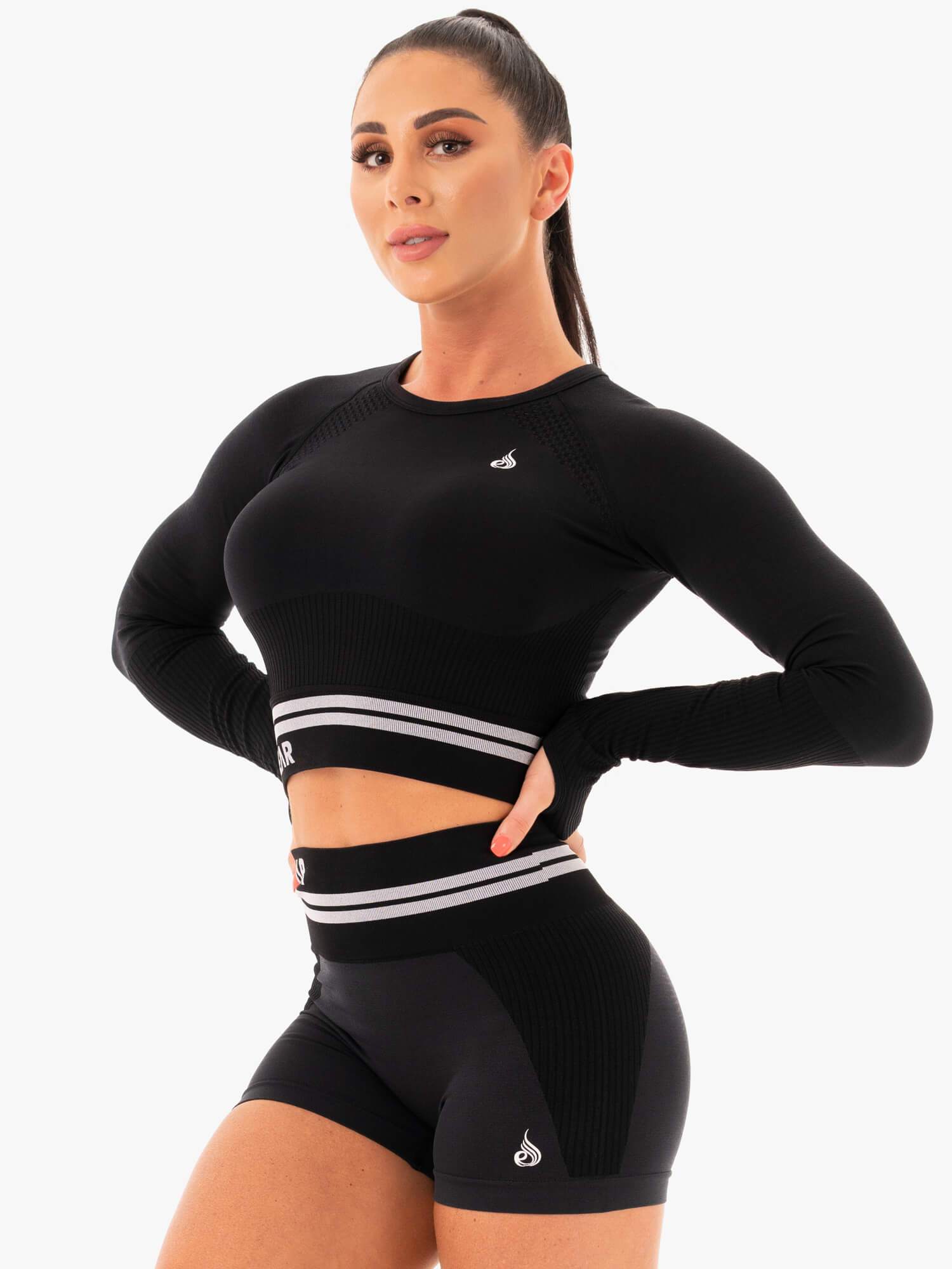 Freestyle Seamless Long Sleeve Crop - Black 3 Freestyle Seamless Long Sleeve Crop - Black