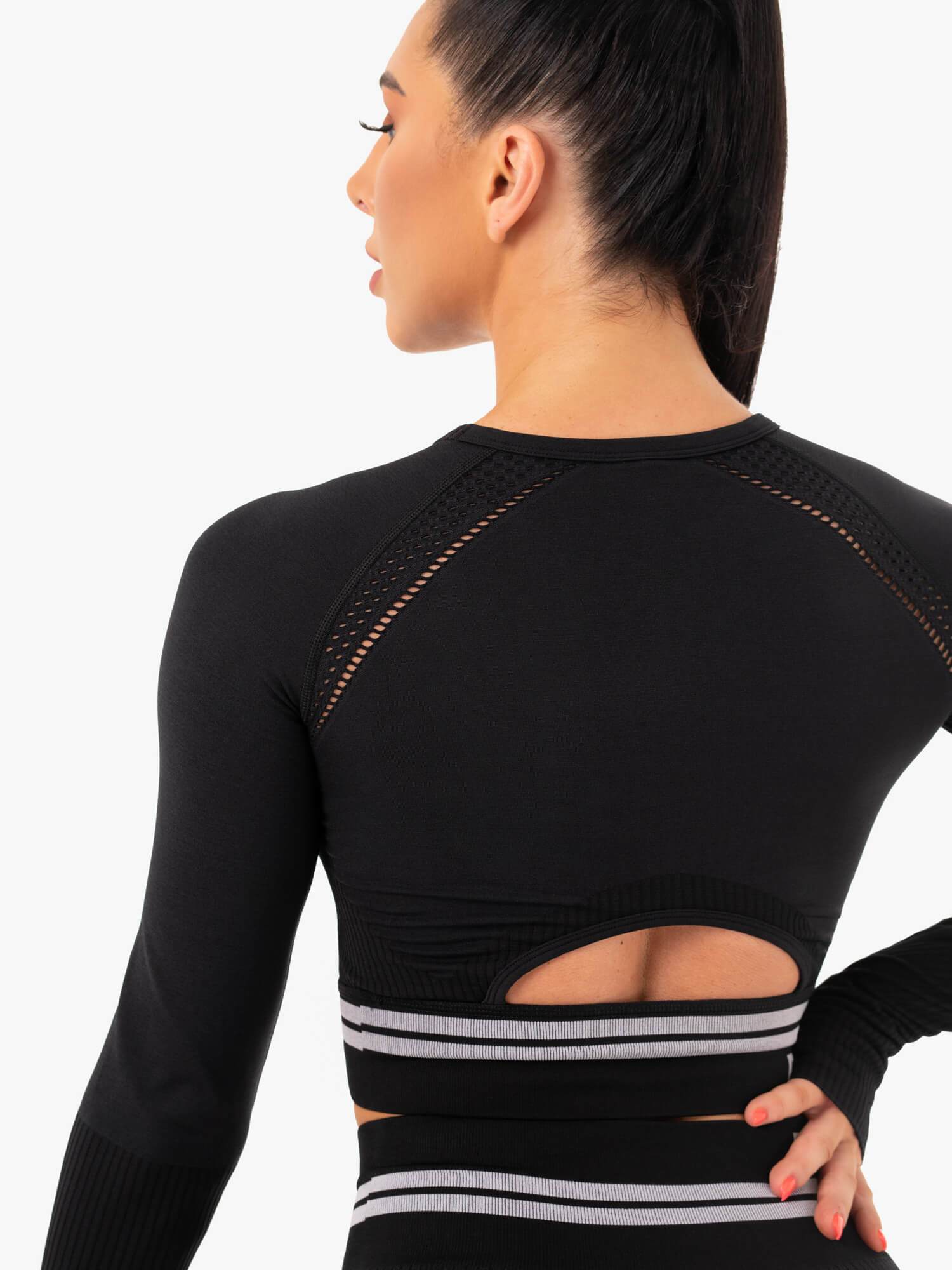 Freestyle Seamless Long Sleeve Crop - Black 4 Freestyle Seamless Long Sleeve Crop - Black