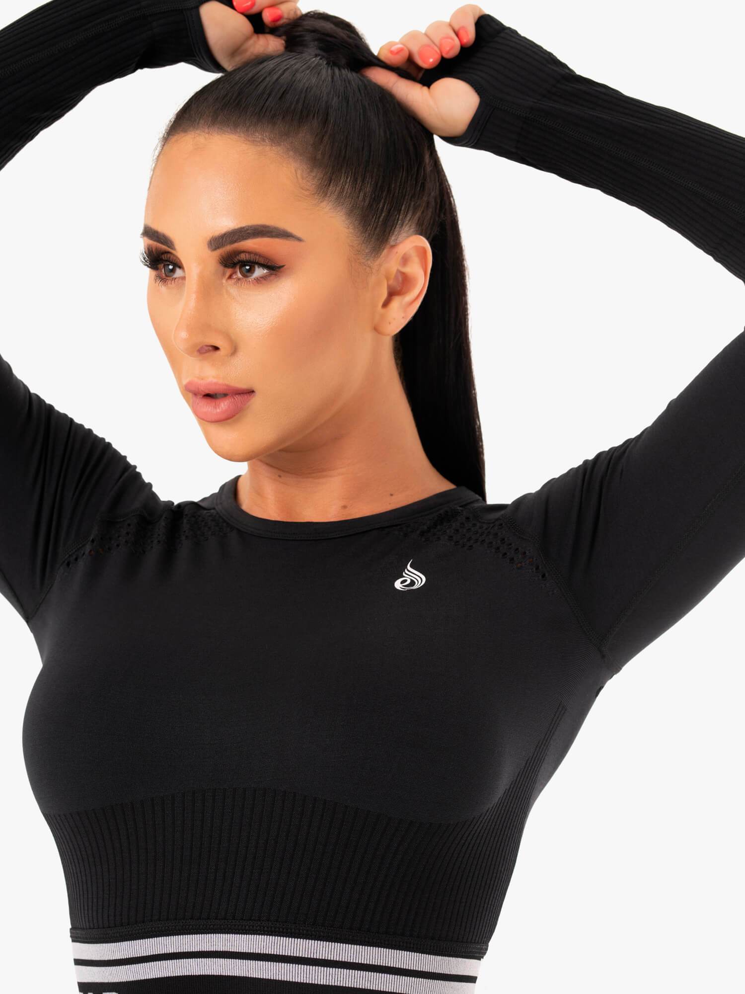 Freestyle Seamless Long Sleeve Crop - Black 5 Freestyle Seamless Long Sleeve Crop - Black