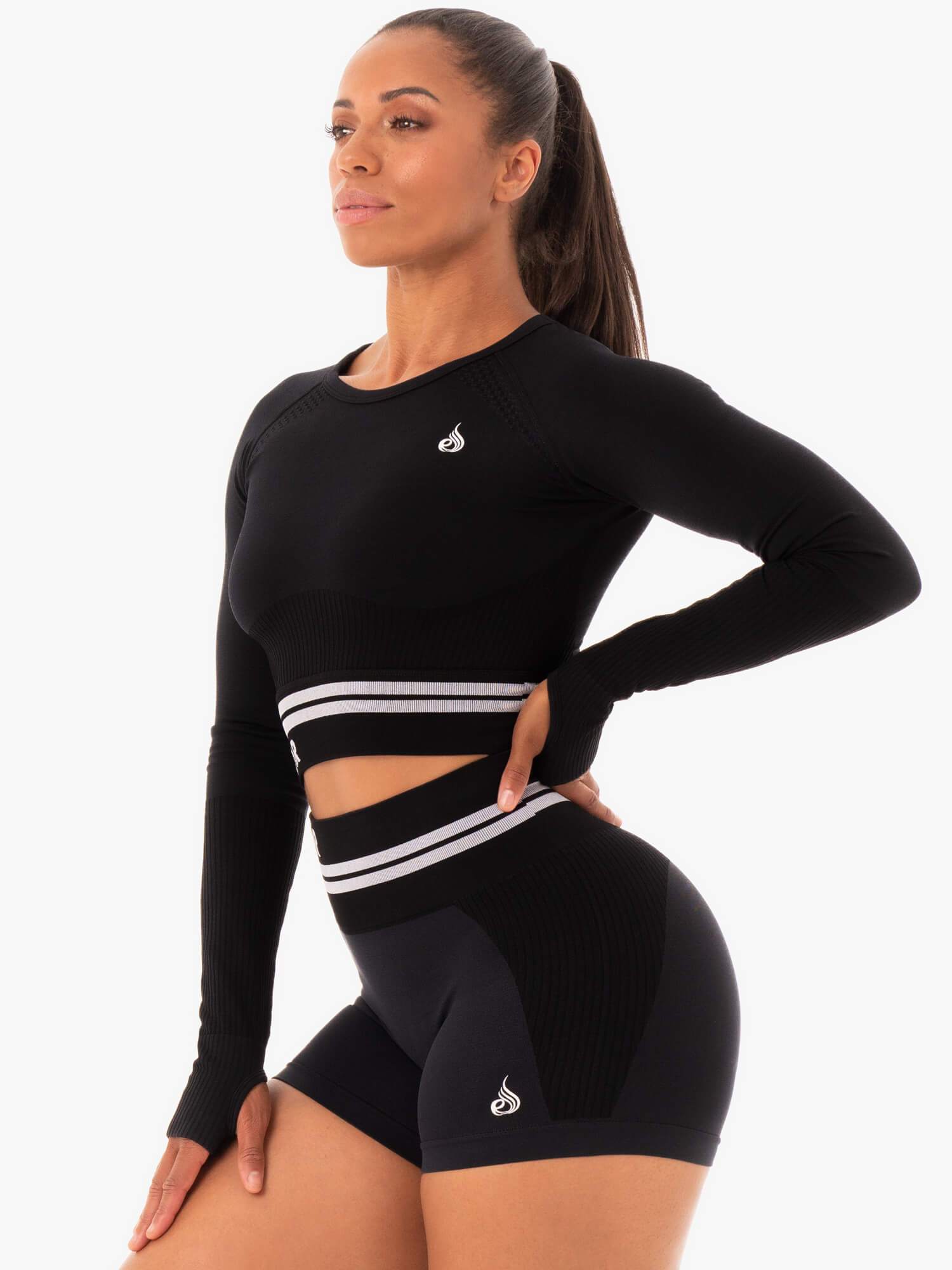 Freestyle Seamless Long Sleeve Crop - Black 9 Freestyle Seamless Long Sleeve Crop - Black