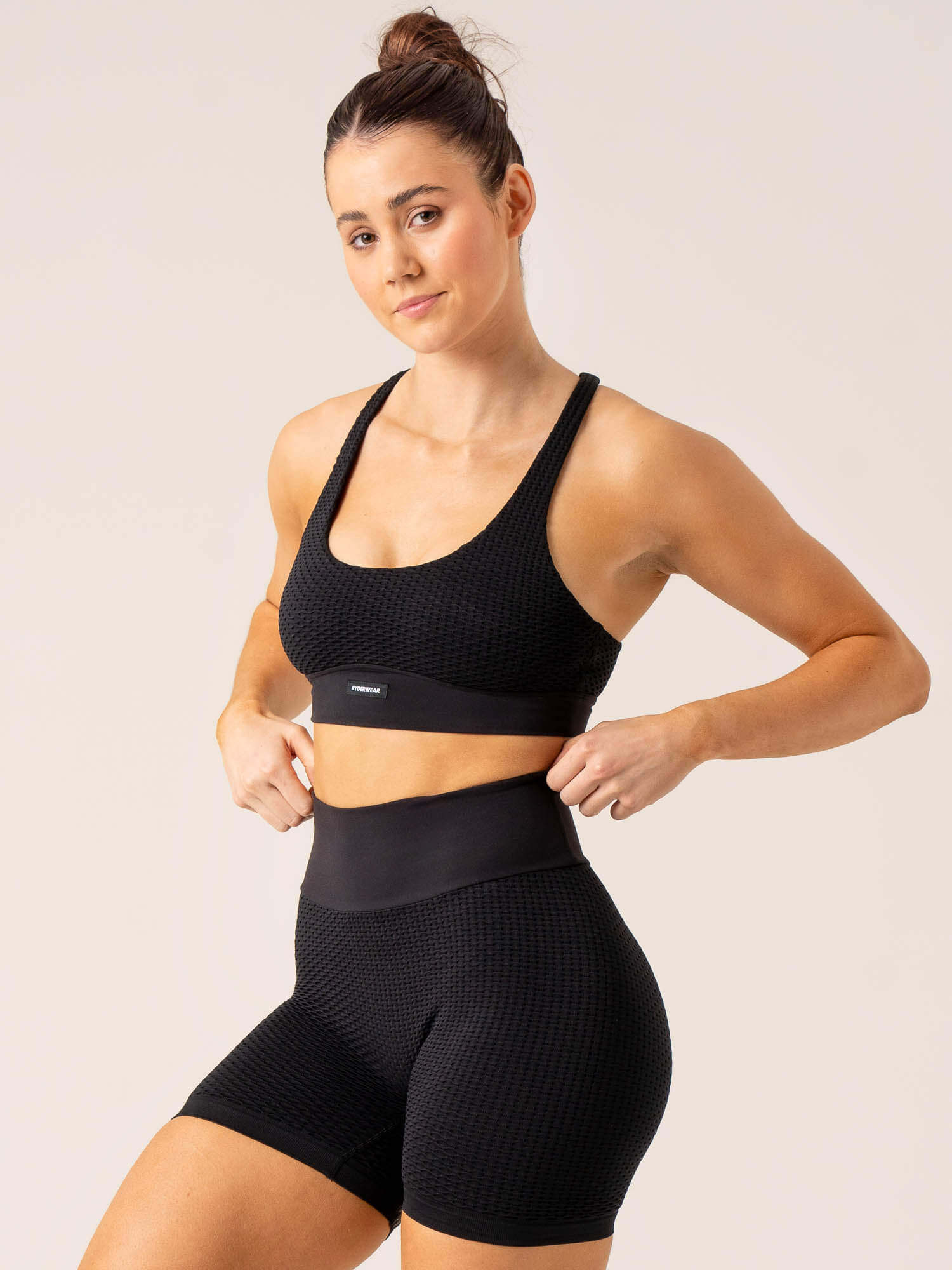 Honeycomb Seamless Sports Bra - Black 3 Honeycomb Seamless Sports Bra - Black