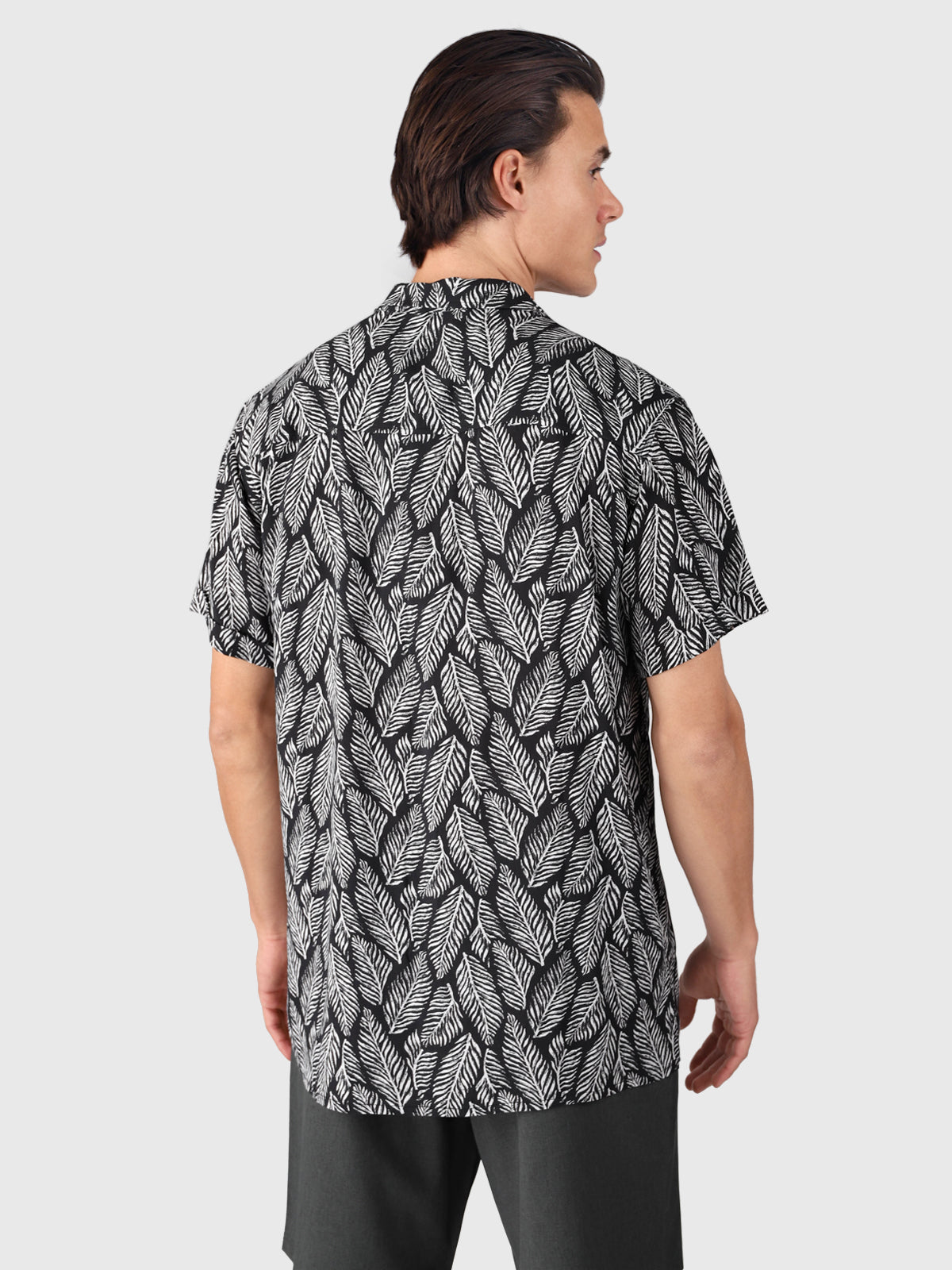 Lasse Men Shirt | Black 2 Lasse Men Shirt | Black