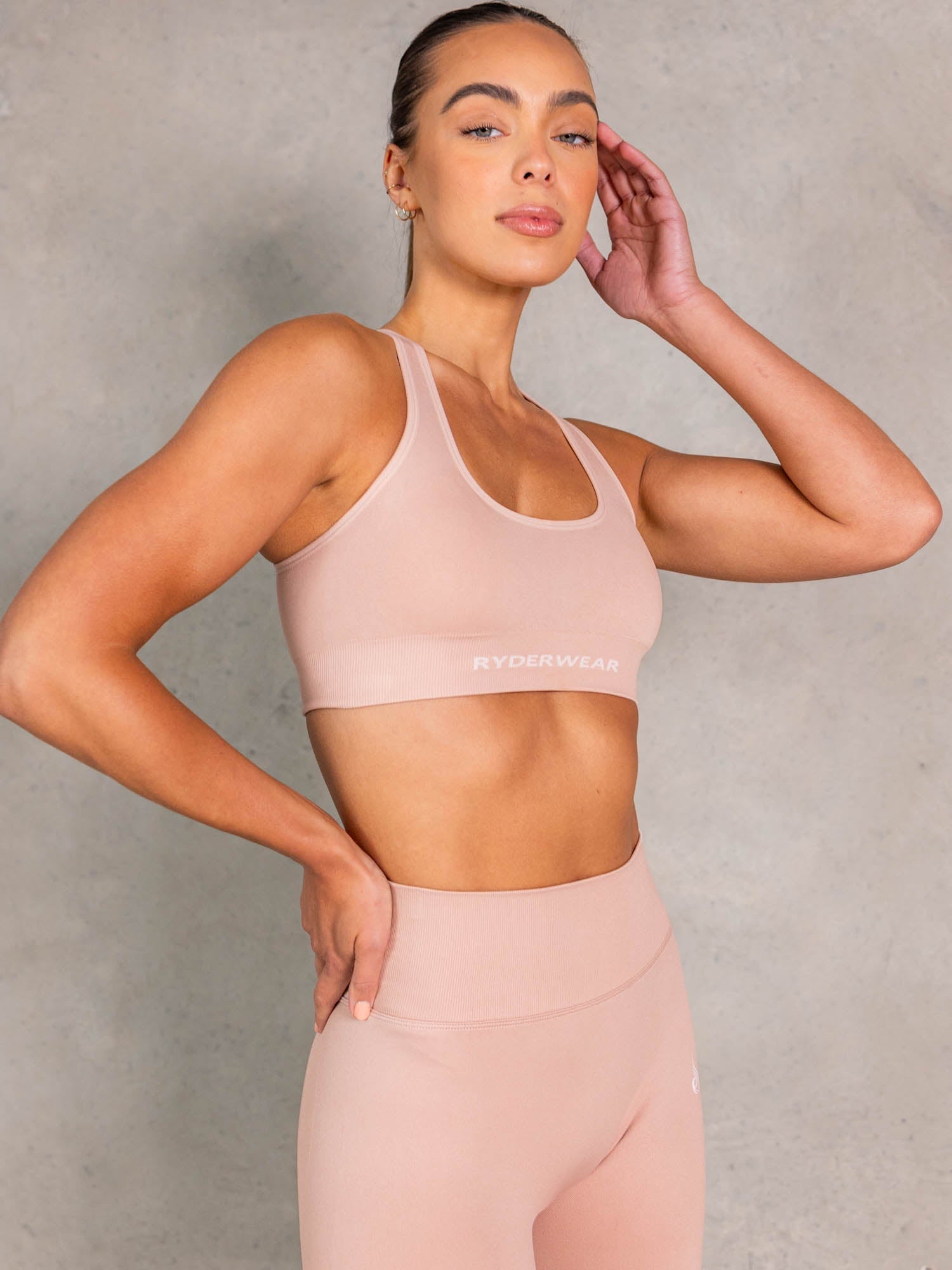 NRG Seamless Scoop Neck Sports Bra - Biscotti 1 NRG Seamless Scoop Neck Sports Bra - Biscotti
