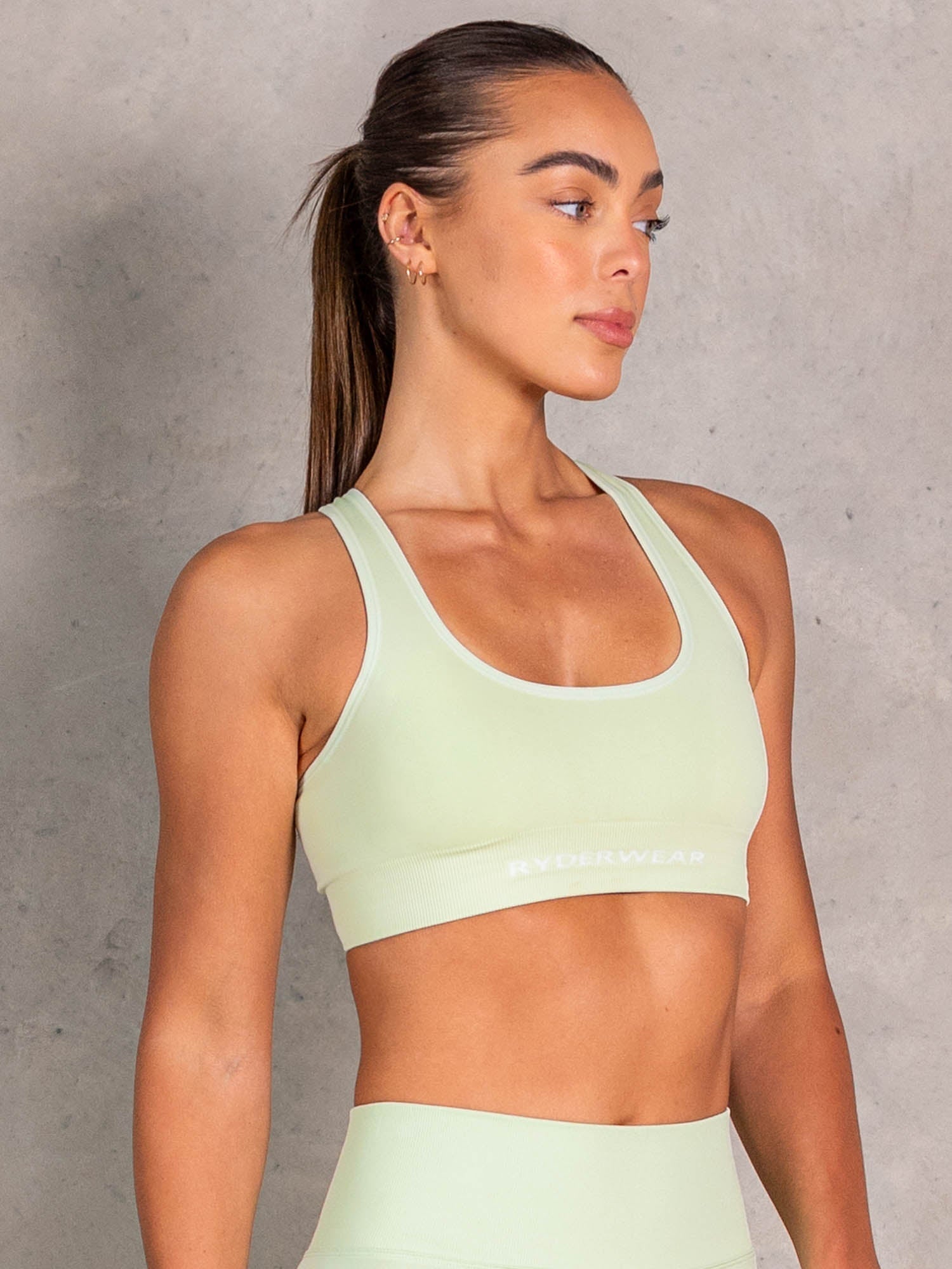 NRG Seamless Scoop Neck Sports Bra - Matcha 3 NRG Seamless Scoop Neck Sports Bra - Matcha