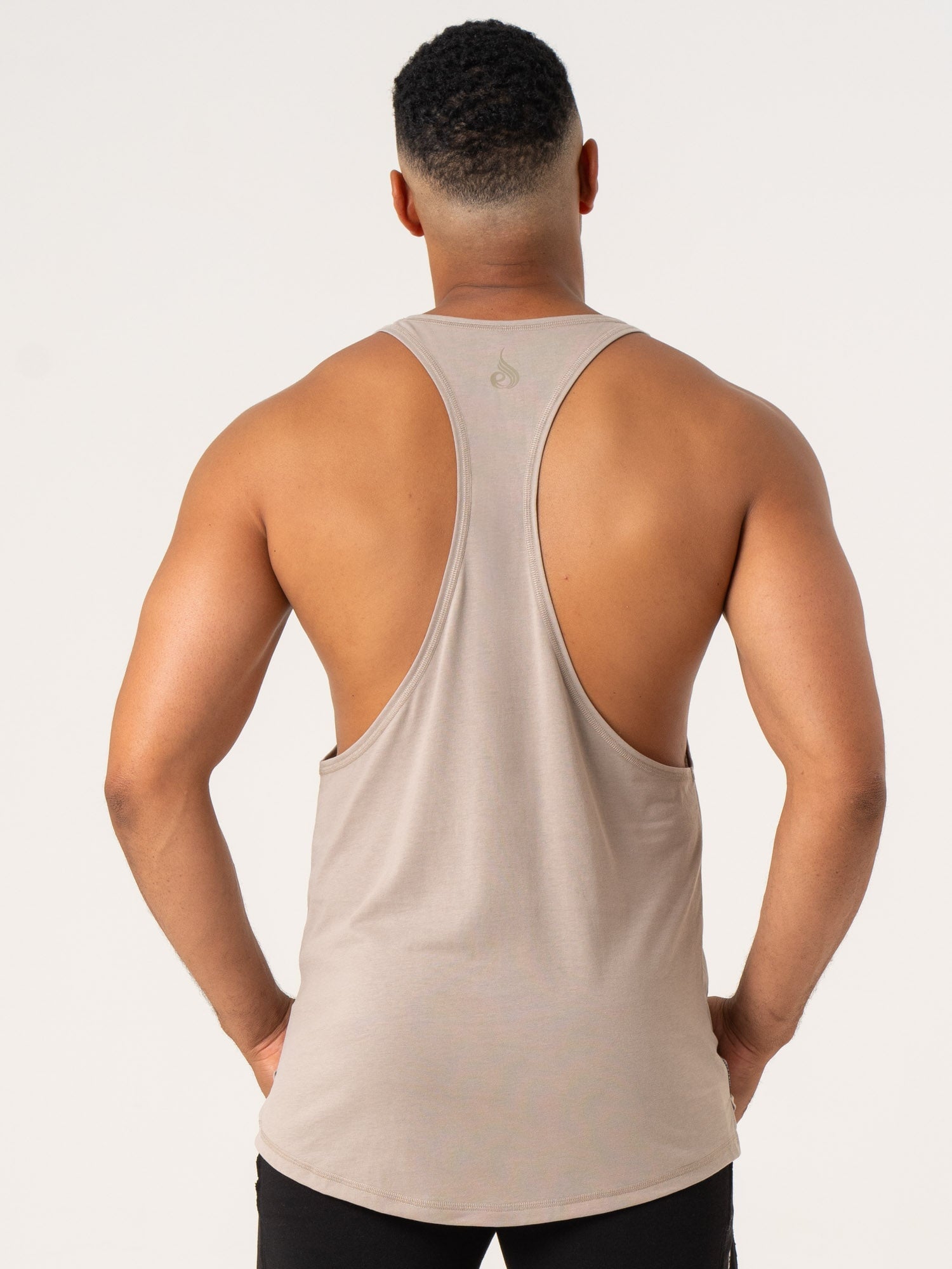 Pursuit Stringer - Taupe 2 Pursuit Stringer - Taupe