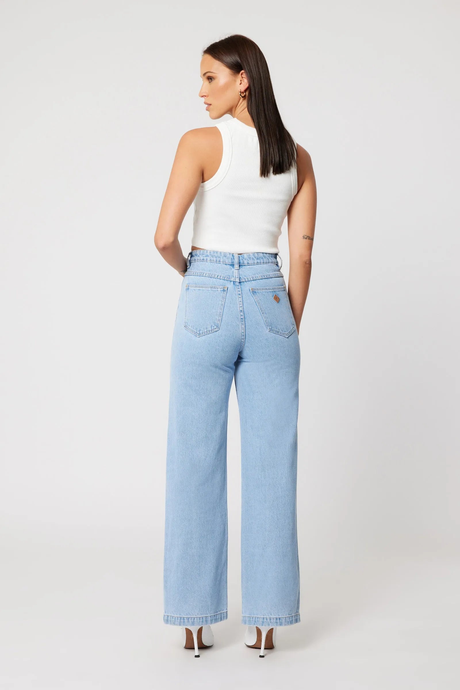94 Wide Kendall Jeans 4 94 Wide Kendall Jeans